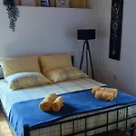 Oasis Вис